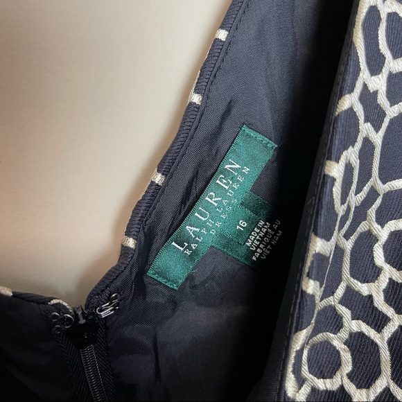 Lauren Ralph Lauren metallic geometric print cocktail dress - like new! - Picture 6 of 9